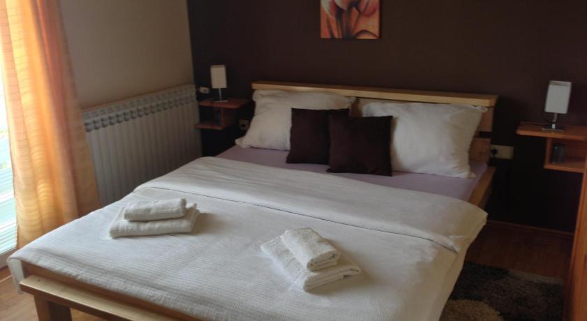 House Zupan Otel Rakovica Dış mekan fotoğraf
